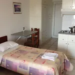 Gikas Triple Sea View B7 Aparthotel 3*