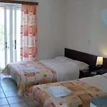 Aparthotel Gikas Triple Sea View B7 3*