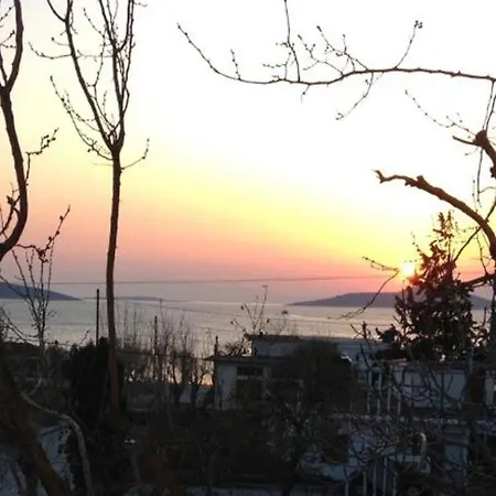아파트호텔 Gikas Marmari (Evia)
