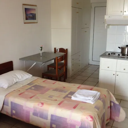 Gikas Triple Sea View B7 Hotel apartamentowy 3*