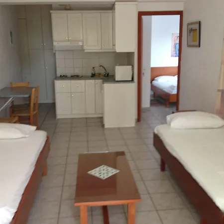 Gikas Triple Sea View B7