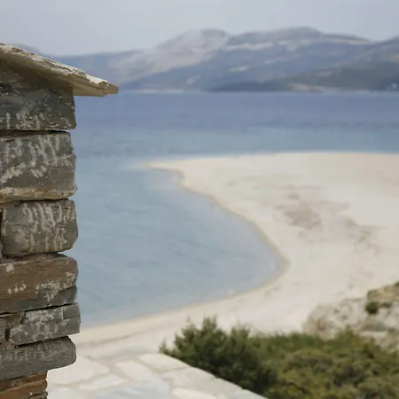 Gikas Triple Sea View B7 3*