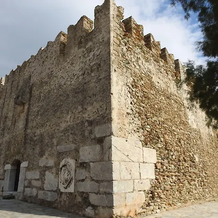 Ξενοδοχείο με διαμερίσματα Gikas Triple Sea View B7 Marmari (Evia)