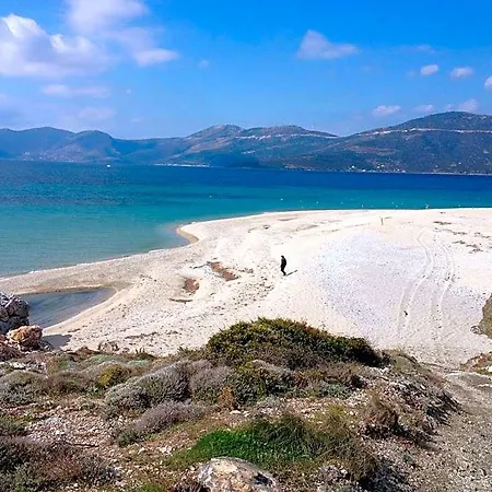 Апарт-отель Gikas Triple Sea View B7