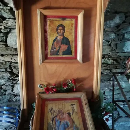 Gikas Triple Sea View B7