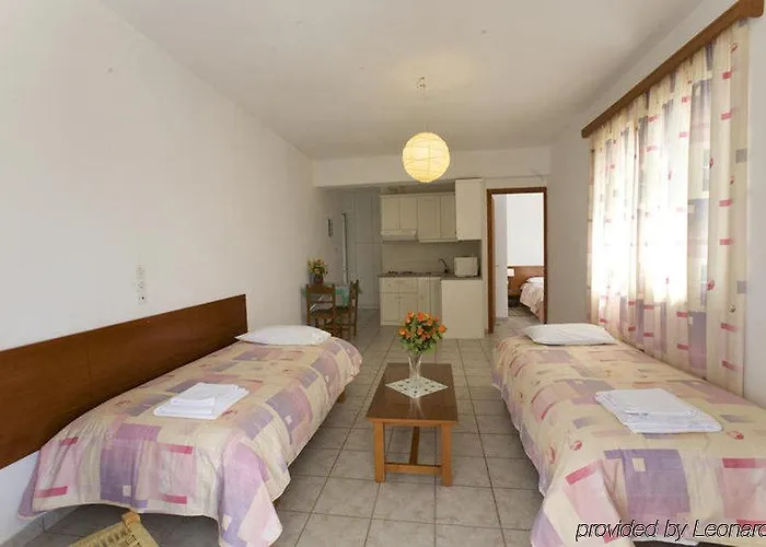 Gikas Triple Sea View B7 Ξενοδοχείο με διαμερίσματα 3*